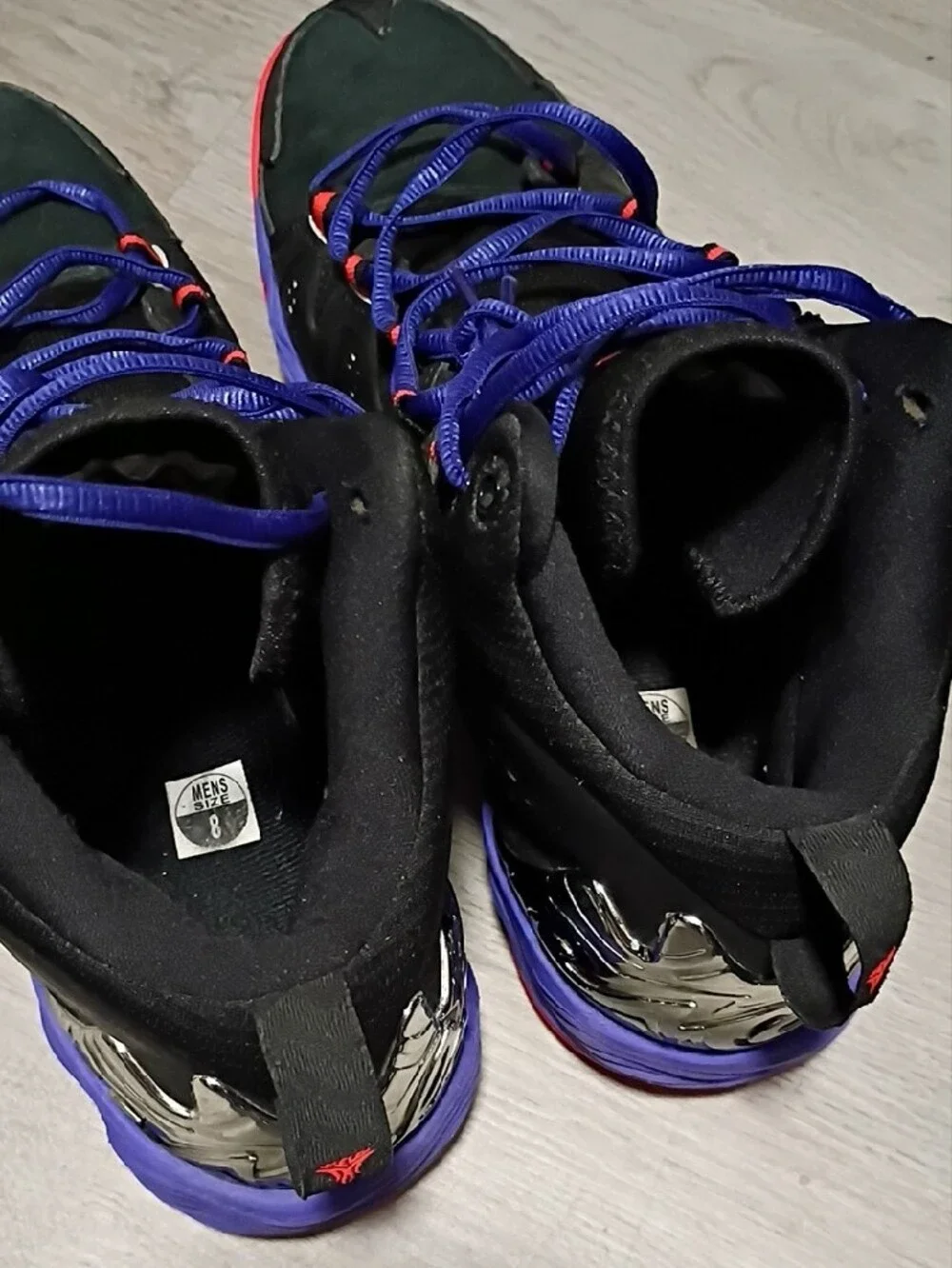 Jordan Men's Black / Purple High-Top Basketball Shoes